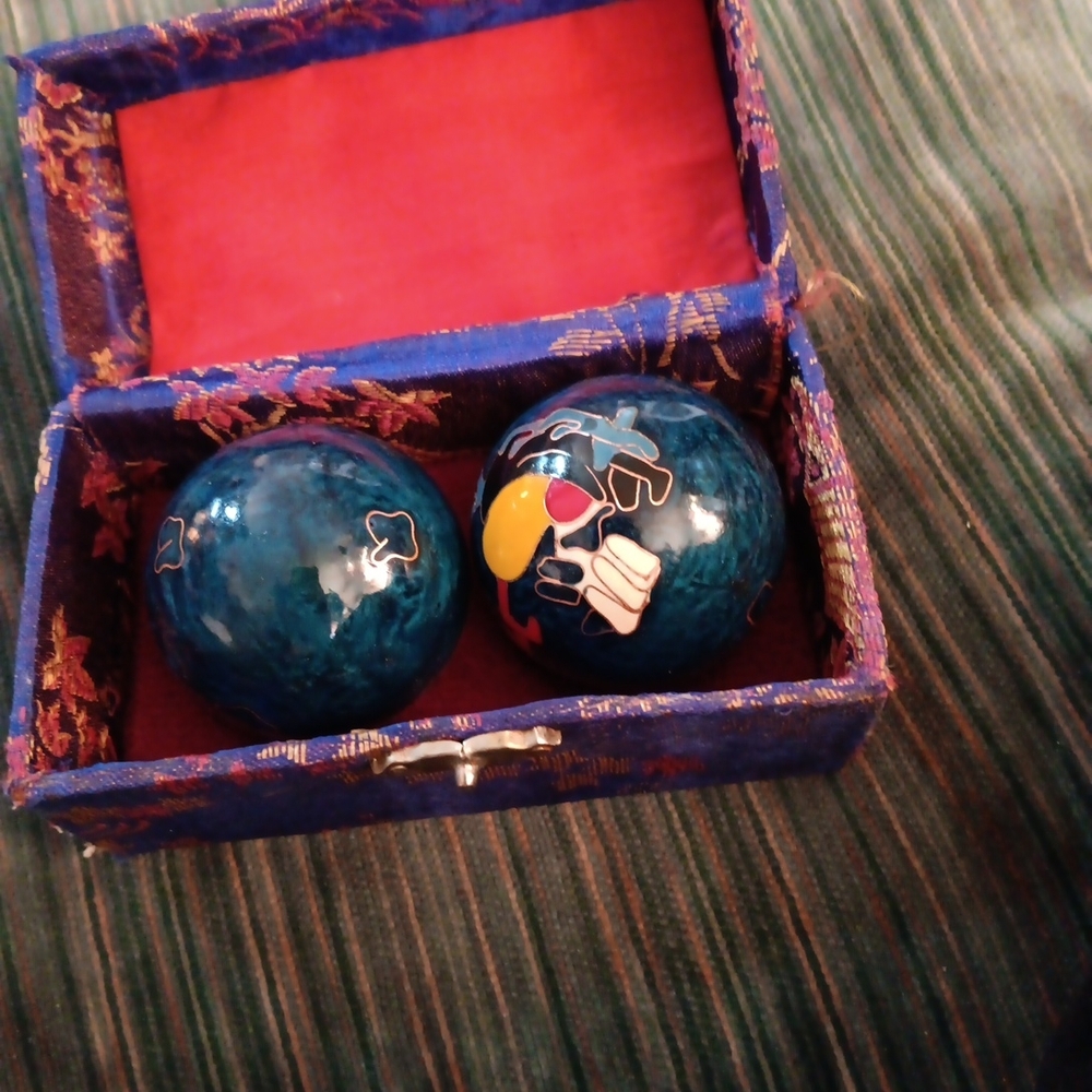 Charming Blue Baoding Balls with Box - Picture 2 of 7